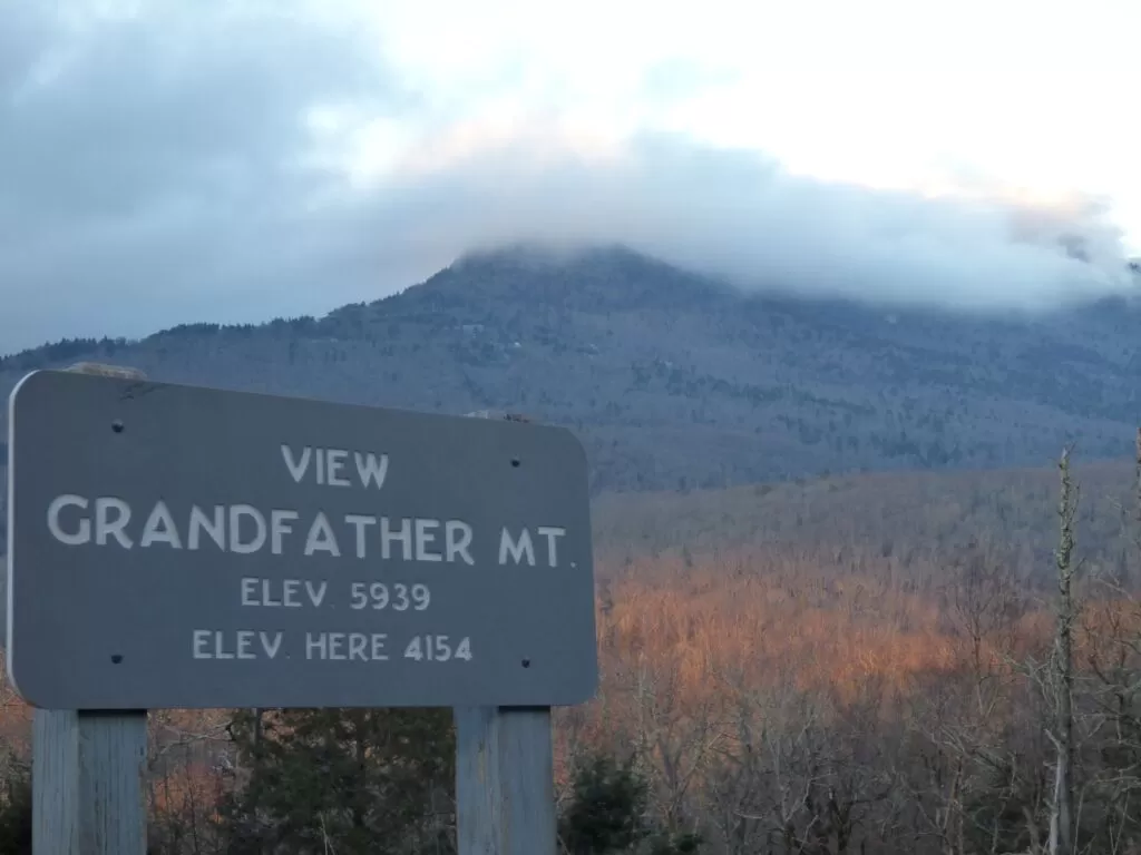 22 Stunning Places to Watch Hawk Migration in North Carolina, Virginia and South Carolina ● Plus Blue Ridge Parkway 24 P1010335